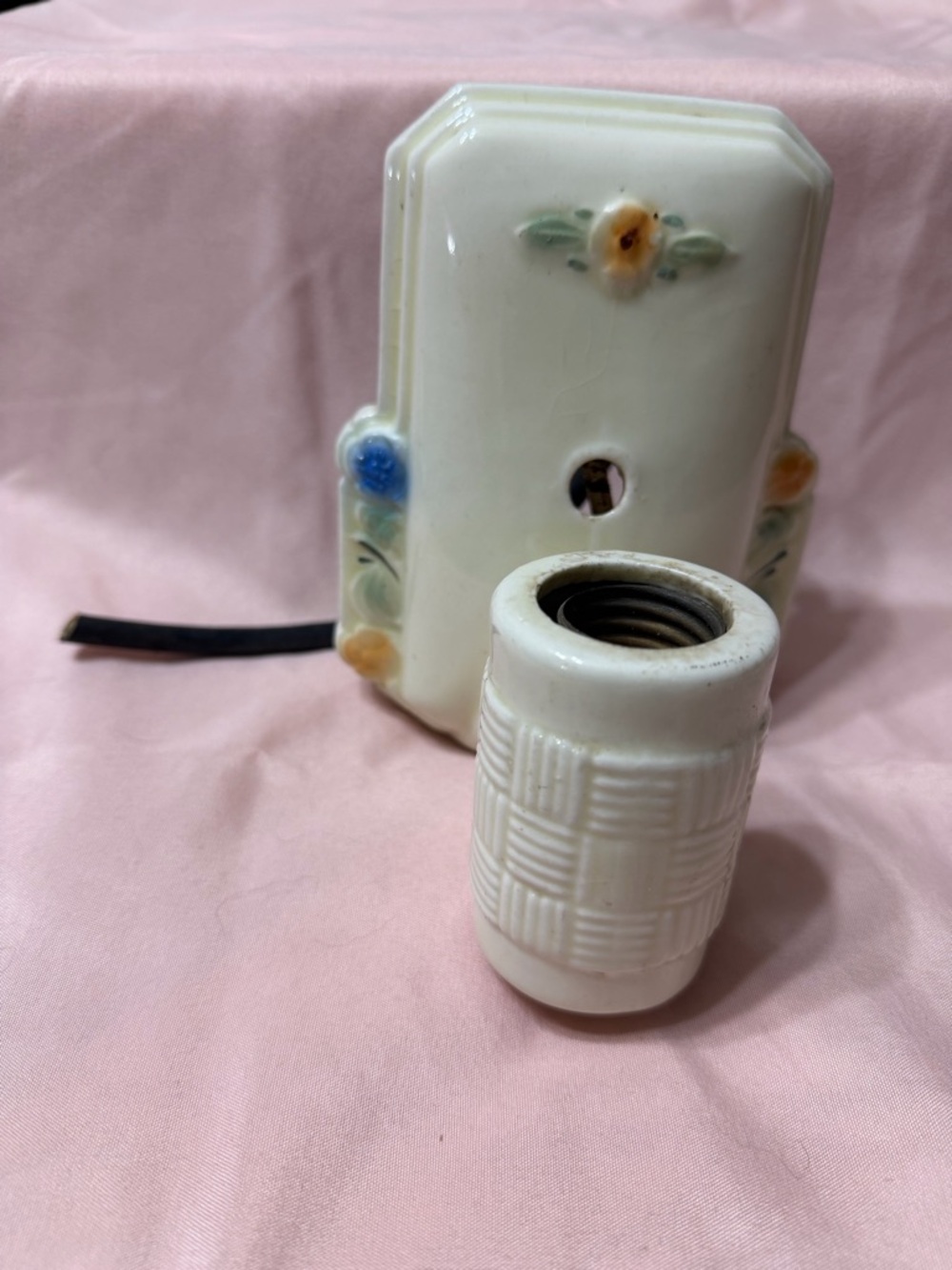 Vintage 1930’s/1940’s Antique Art Deco Porcelain Wall Sconce